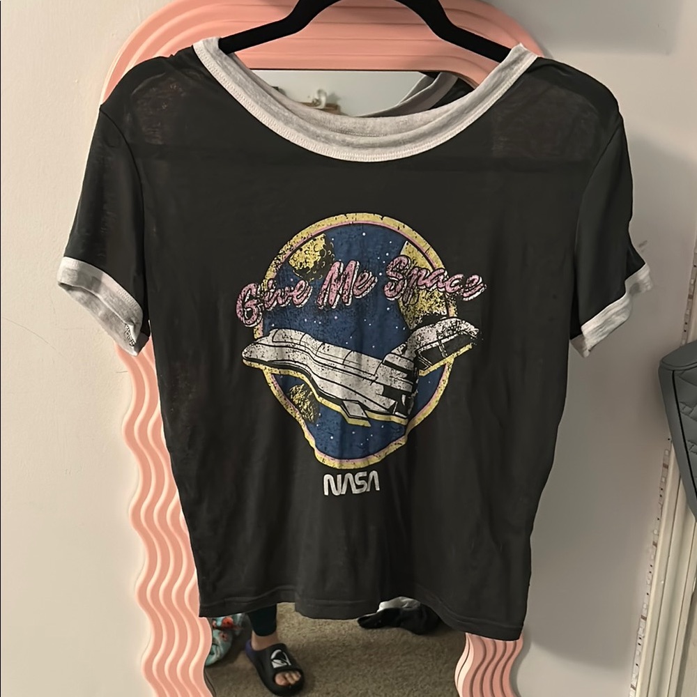 SO Black and Gray Graphic Crop Top